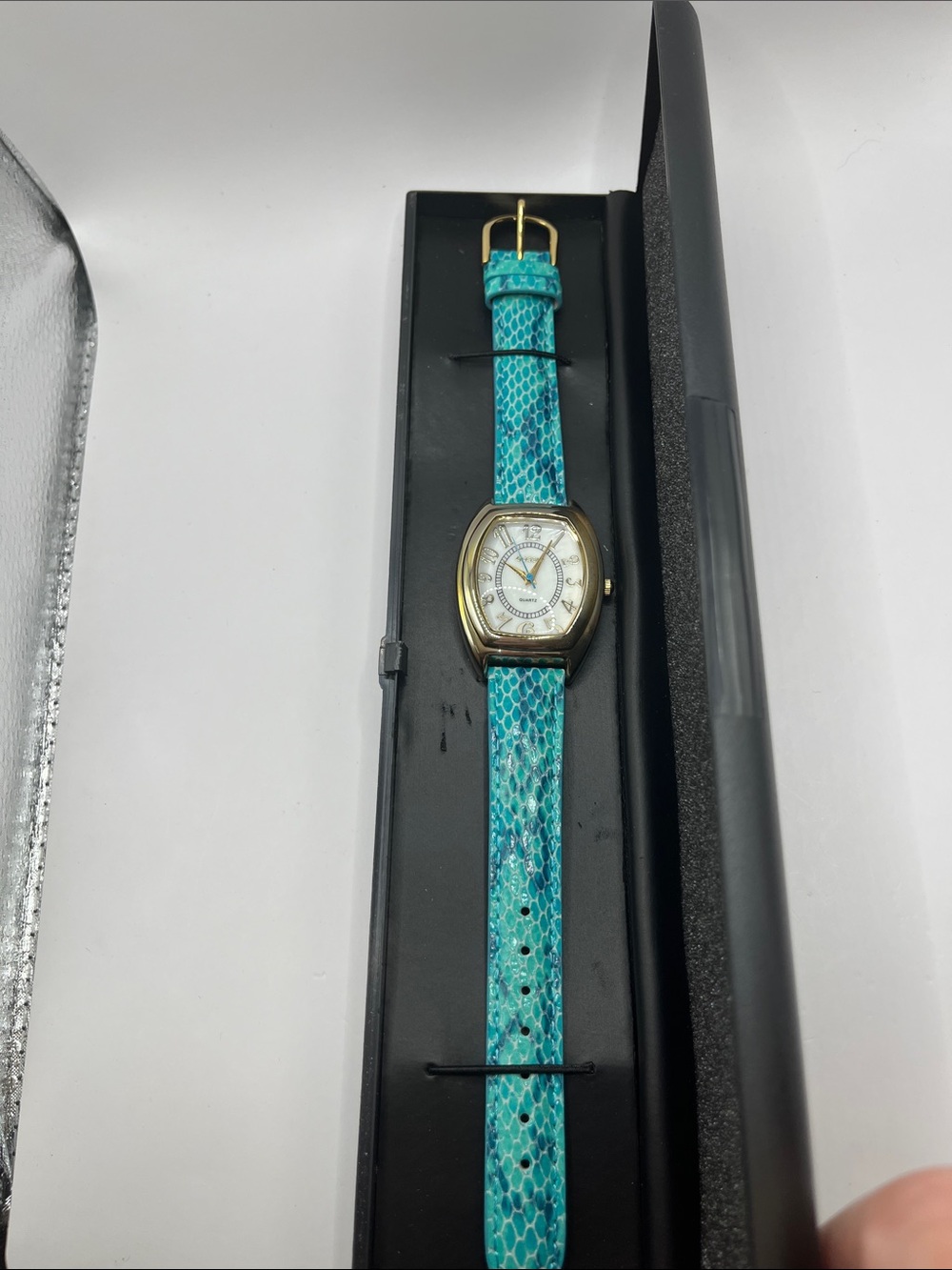 Gossip Turquoise Snakeskin-Pattern Women's Watch New In Case - Picture 2 of 6